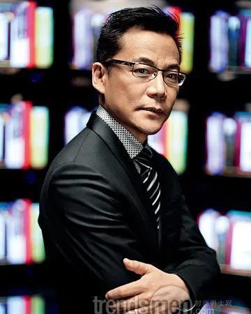 李国庆总勇猛啊！前脚刚跟前妻余渝离婚离婚证温度还没凉下去后脚就宣布再婚了