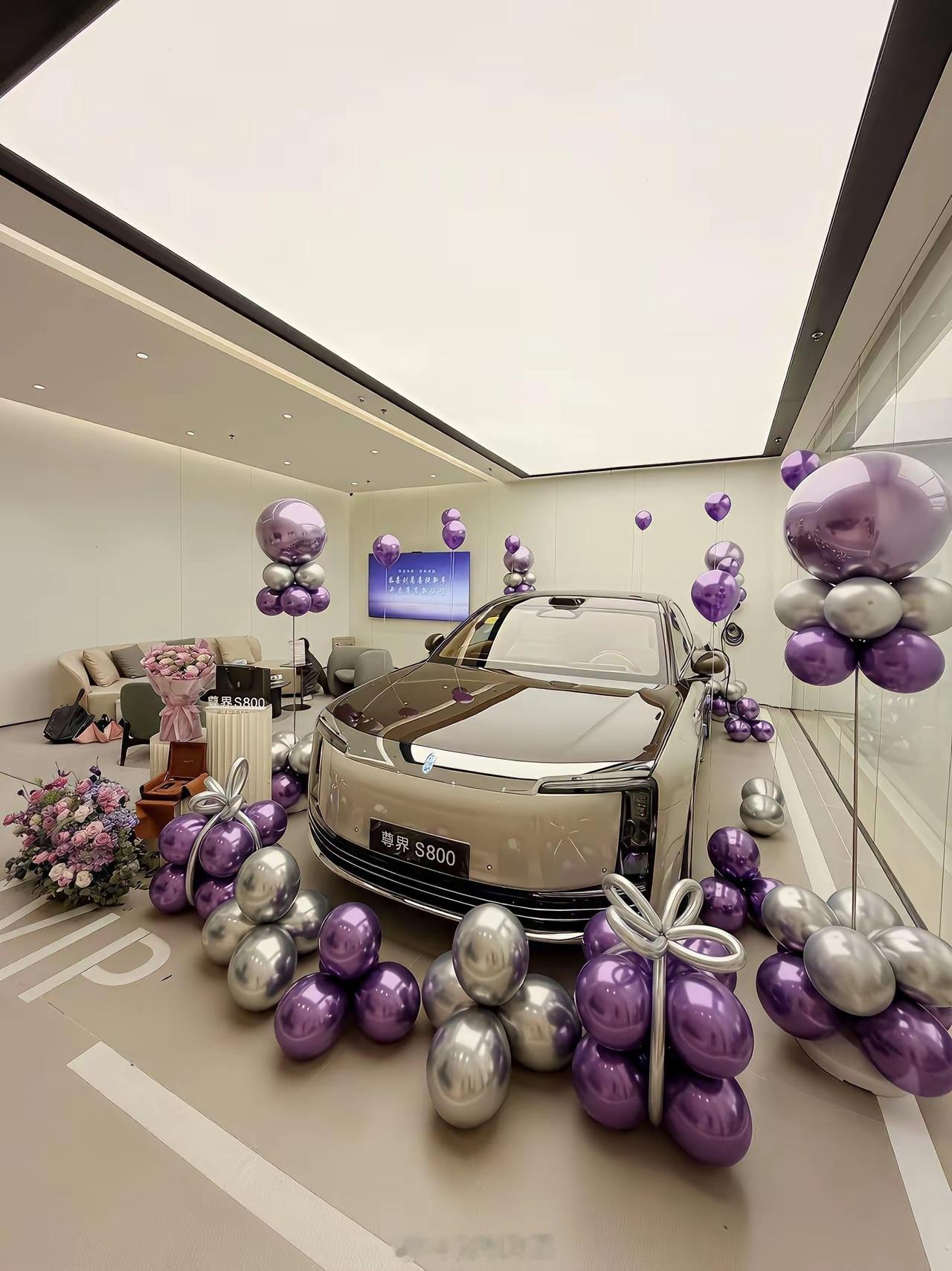 尊界S80011月交付2205辆，不得不说，华为确实牛逼。。。以前江淮汽车哪里