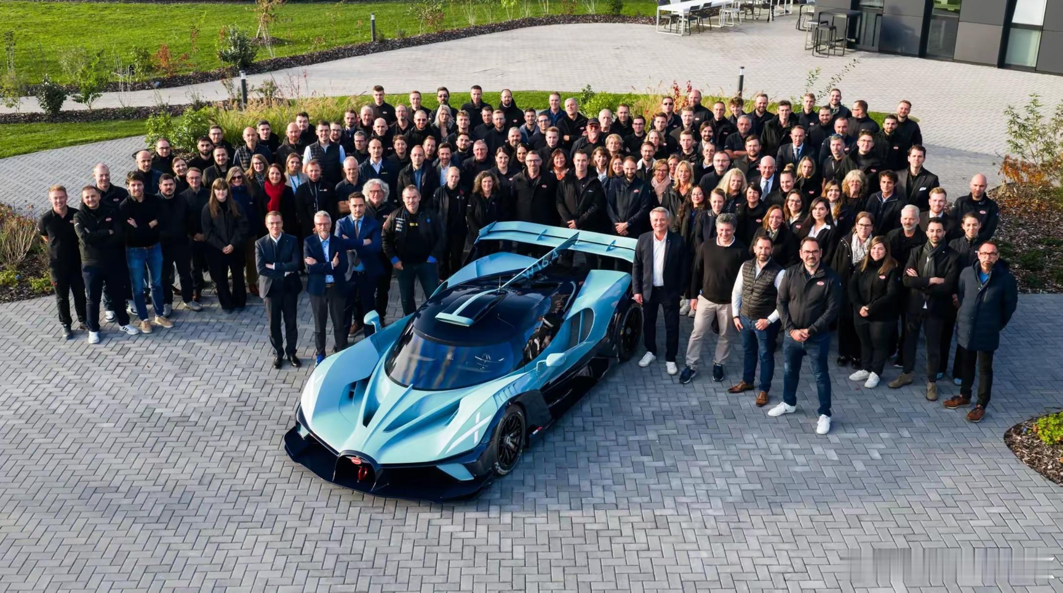 最后一台布加迪Bolide在工厂下线，全球限量40台的使命正式完成，这款超跑售价