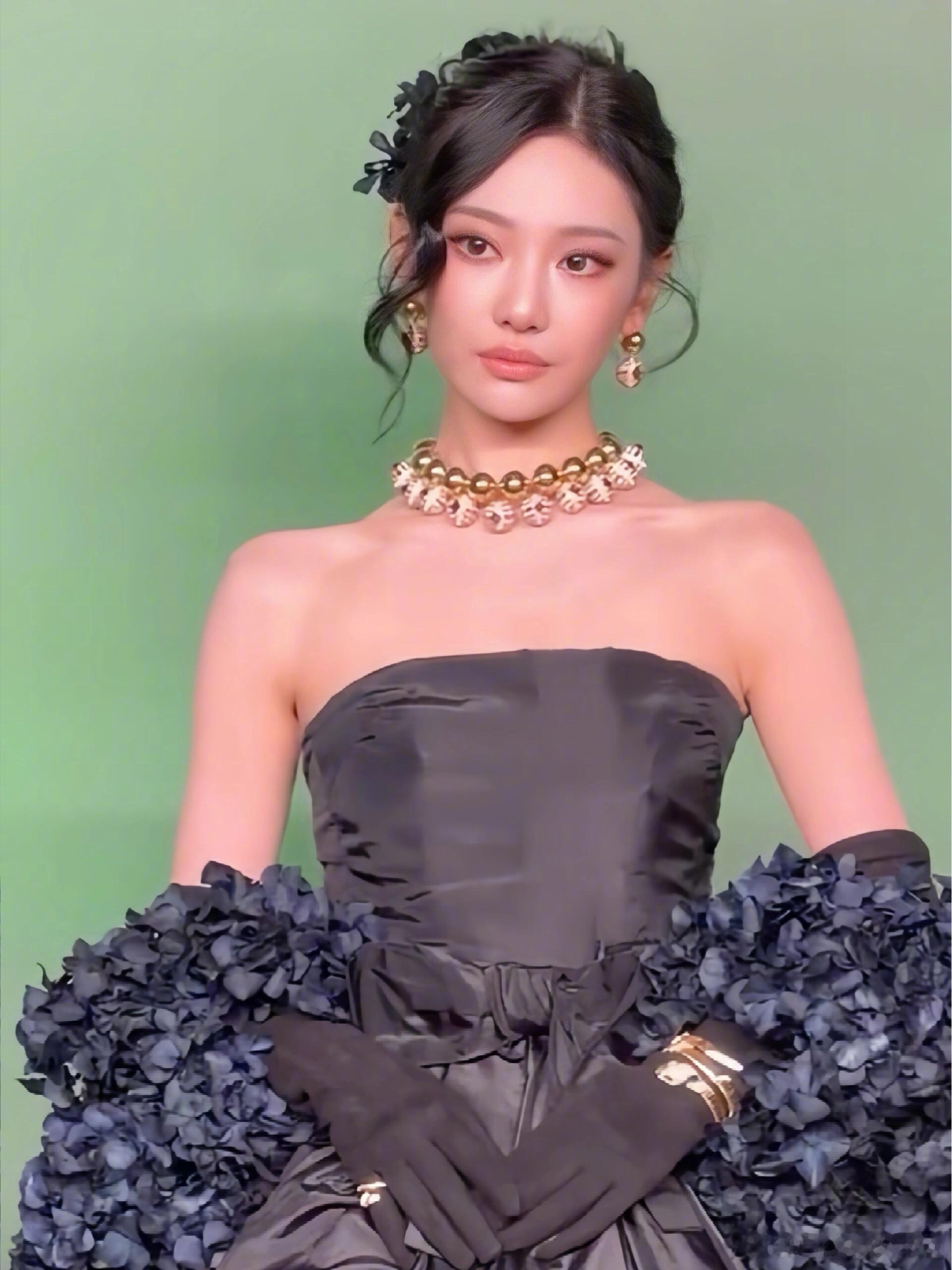 宁艺卓这套完全就是公主👸​​​