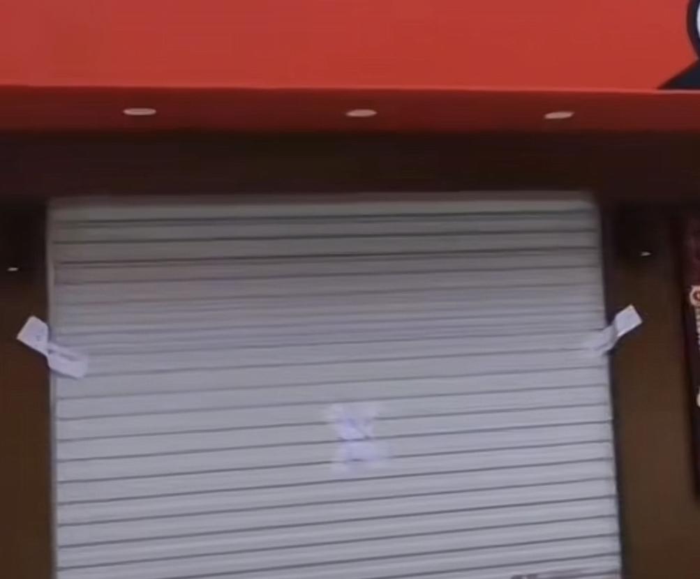发生在甘肃某县的将公厕改为咖啡店事件，后续的一个处理结果已经来了，涉事的咖啡店因