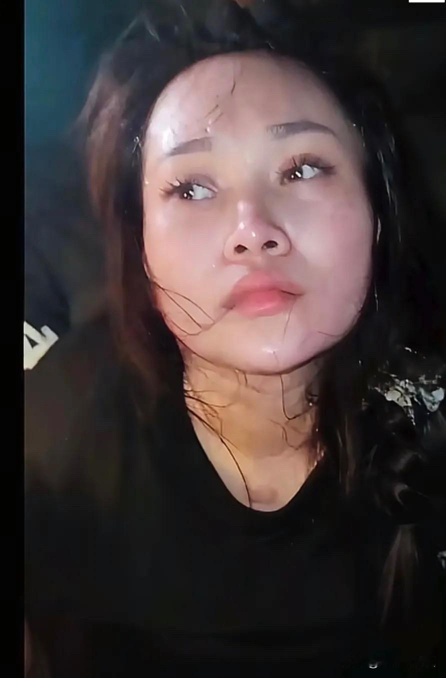 持枪劫狱救男友，她是疯子，也是所有男人的“意难平”！看到她被抓的那一刻，不知