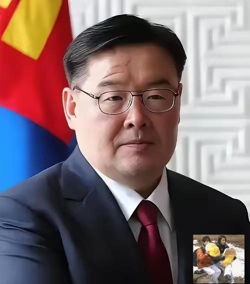 不能等，蒙古国总理赞丹沙塔尔辞职了，说白了就是蒙古国亲华派和亲西方派的斗争开始公