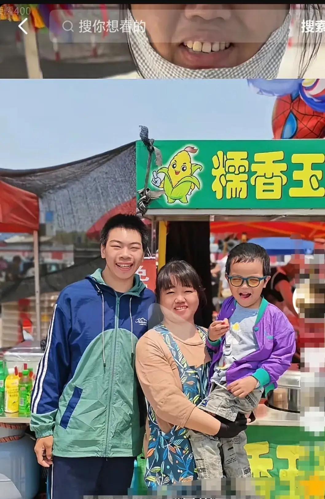 辽宁海城，一女子大儿子癫痫，小儿子白血病，她却在摆摊卖玉米时坚持给路人免费喝粥。