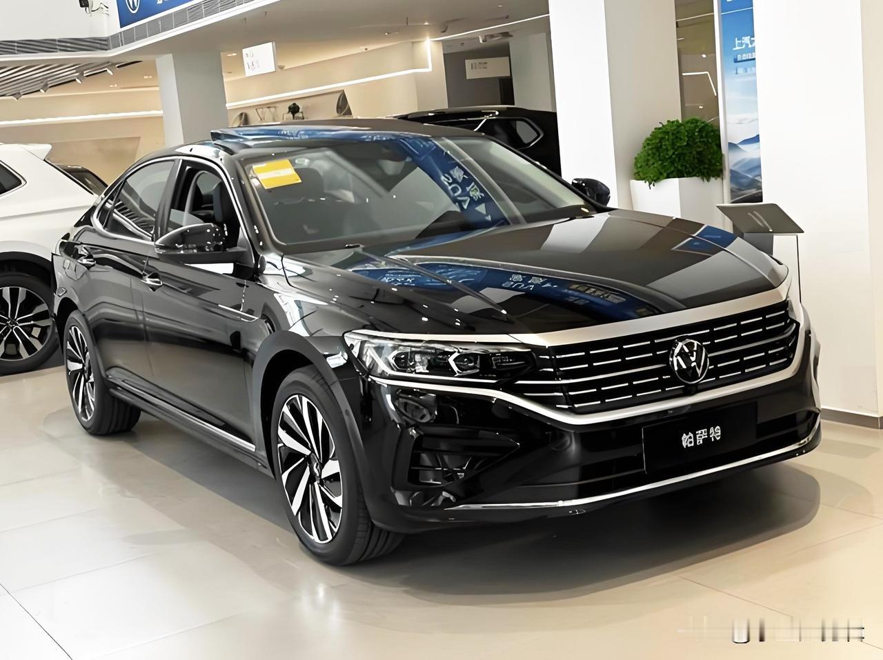 以前提起帕萨特，总觉得是老爸辈的商务车，直到新款亮相，彻底刷新认知！今天用大白话