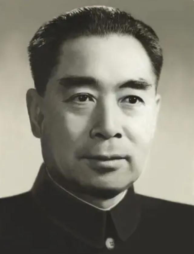蒋介石一生骂遍所有人，唯独不敢骂一个人，原因看完泪目蒋介石一生多疑暴躁，数十