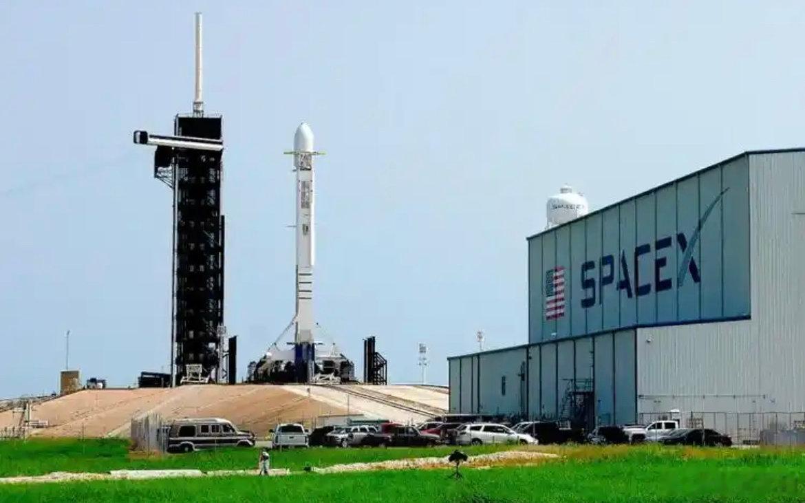 【SpaceX提交IPO文件SpaceX去年净利润44.2亿美元】美东时间5月2