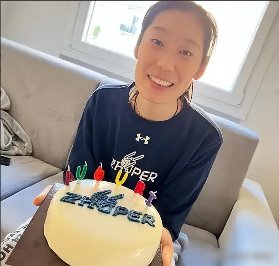 朱婷估计已经想明白了，​留洋七年，哪哪都精彩，​但有一个现实“落差”，那