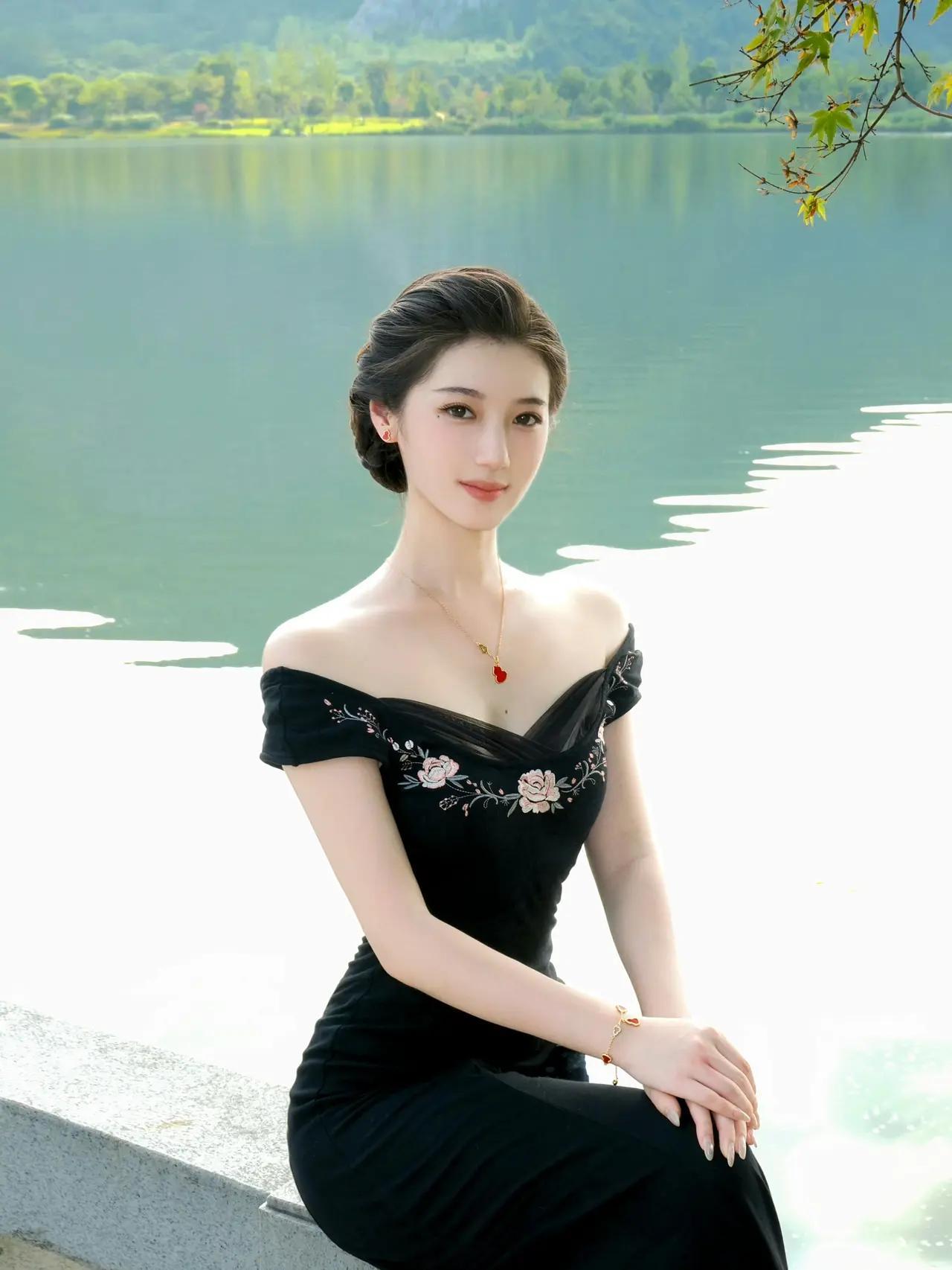 这是真的很漂亮的模特，天仙下般的人，看着就很让人入迷，这美女看了比看风景还好看类
