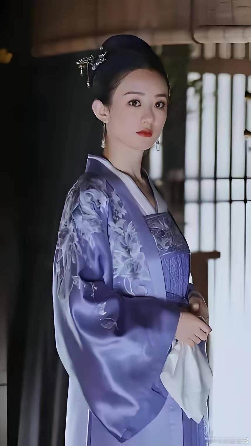 都说如果赵丽颖来演许兰香会吊打谭松韵，不见得吧！目前最好看的电视剧就数《兰香如故