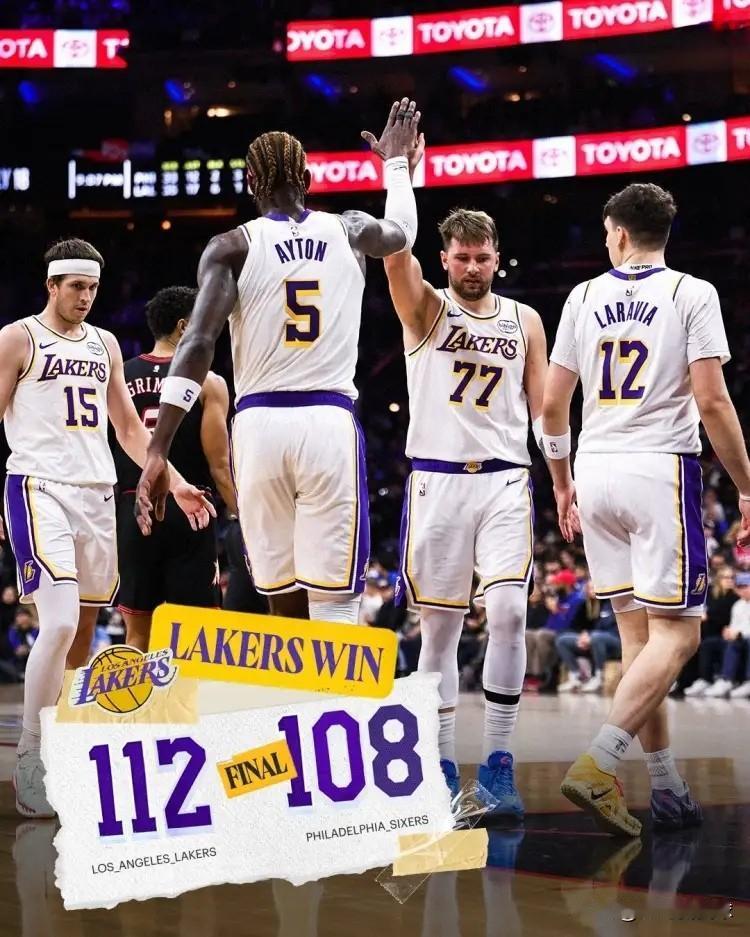 今天湖人在客场以112：108艰难击败76人，取得了一场来之不易的胜利。值得一提