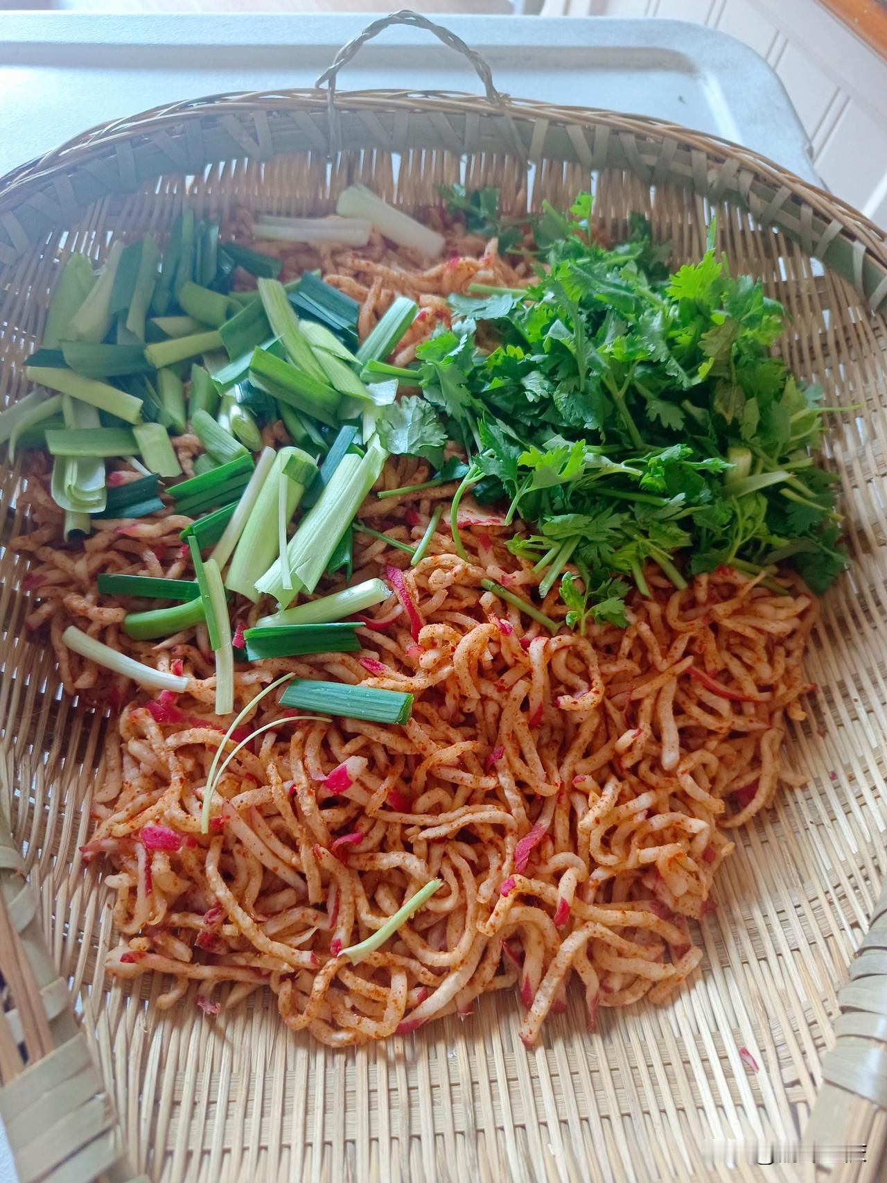 我保证在重庆主城很难见到这个东西，我问老板这个到底是个啥味道？老板说是记忆中儿时