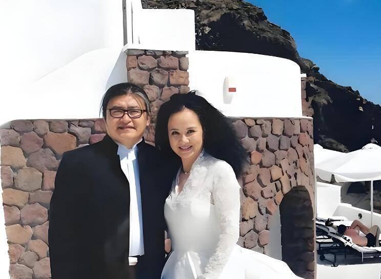 刘欢在北京近郊置办的那处宅子，究竟宽敞到什么程度？这套德式小楼是他2002年入