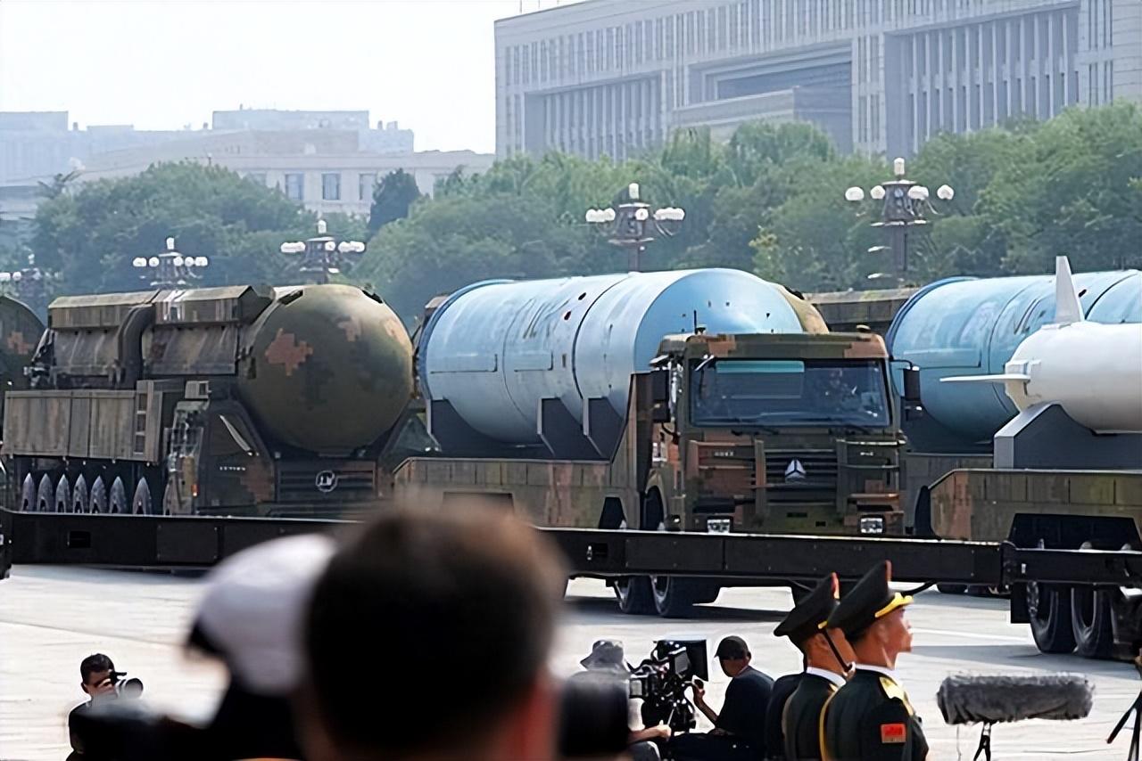 为何说中国真正崛起需要打一仗？ 9.3阅兵后，世界看到了中国的军事实力，但是