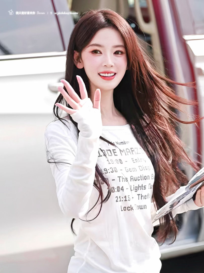 嗑颜bot还在沉迷陈瑶的美