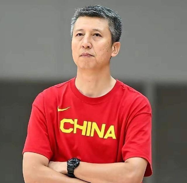 郭士强为什么能让国家队重回亚洲之巅？郭士强上任后，先抓选人这事儿。他不看名气大