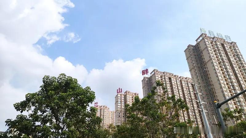 临沂楼市深度解读：一、近两年房价数据对比，全线持续下行1.2025上半
