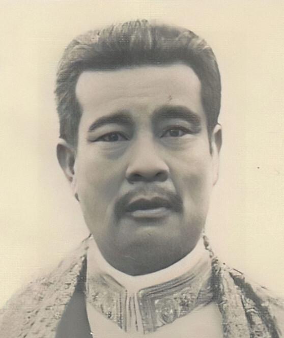 怪不得西哈努克国王从他外公莫尼旺国王那一代长得像华人。莫尼旺国王生于金边，是国