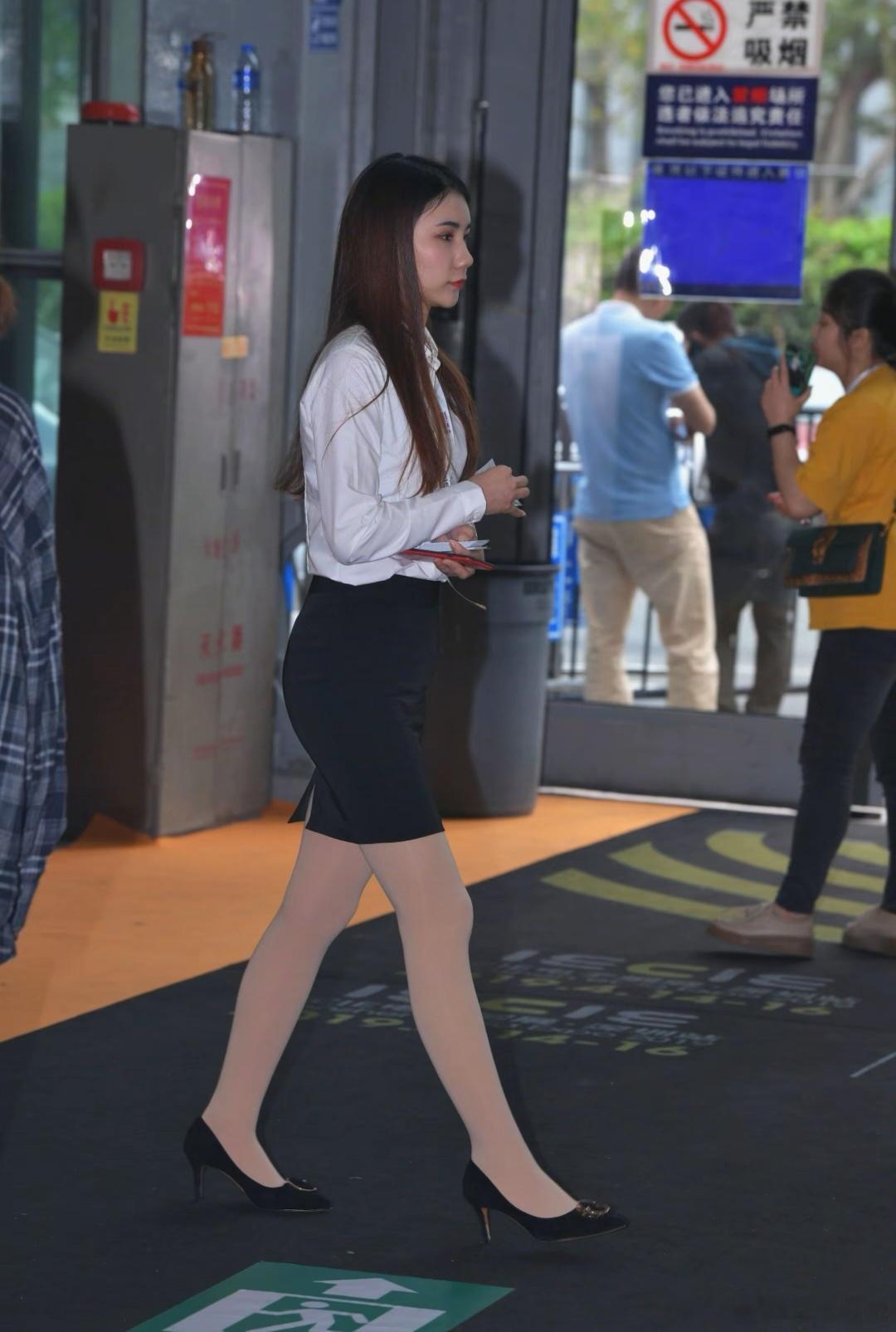 街拍厚肉也是可以的颜控正义日记的红包超震撼年味大赏美女绘梦长廊