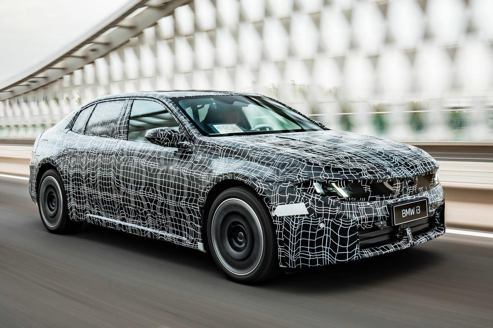 北京车展，BMW16款首发车全新国产新世代i3，传奇skytop全部首秀新