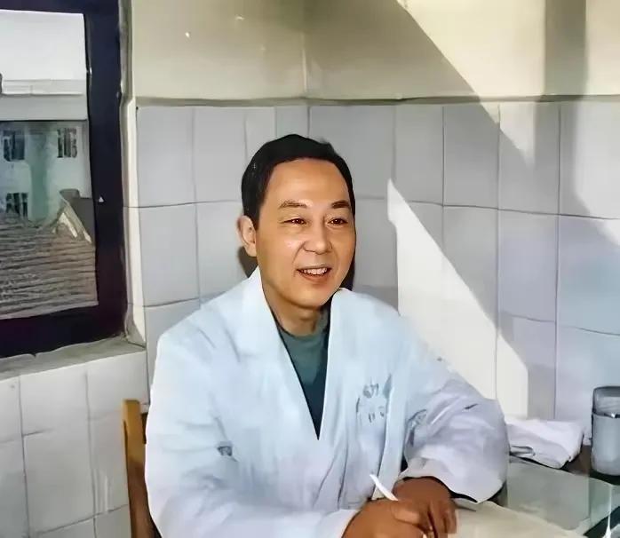 1970年7月1日，徐州一位医生在家中喝下自己熬制的剧毒药汤，随后陷入深度昏迷。