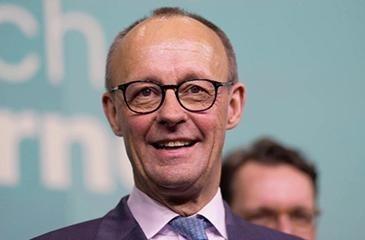 默茨访华行程披露据《南华早报》报道，当地时间2月20日，德国政府发言人塞巴斯蒂安