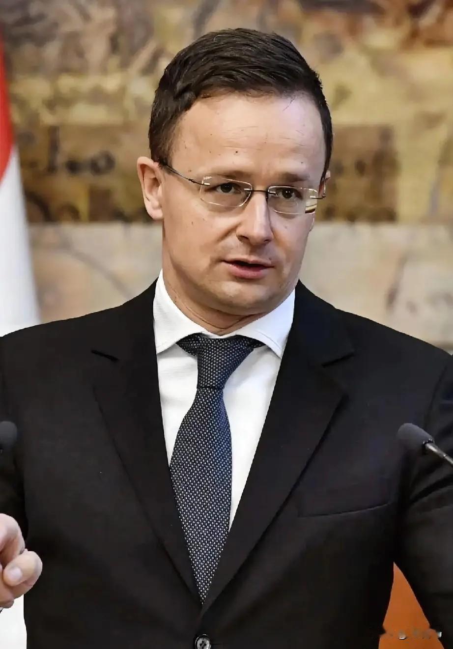 果然被我猜中了匈牙利外长西雅尔多宣布：2月12日，匈牙利外长西雅尔多表示，