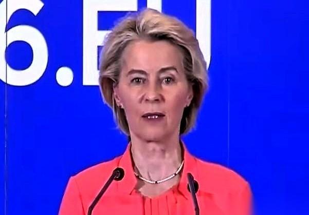 冯德莱恩那段关于伊朗的发言，我来回听了好几遍。她先是抬起手，一脸严肃地说，“我