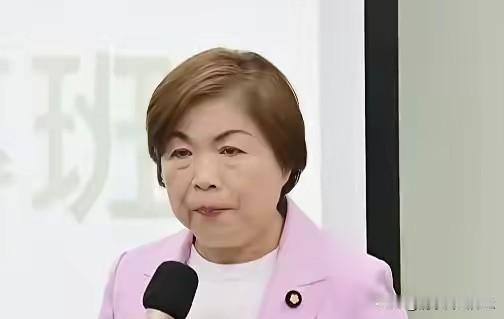 做不了市长，做“立委”挺好！在推选台市长候选人时，输给江启臣的杨琼璎，还是比