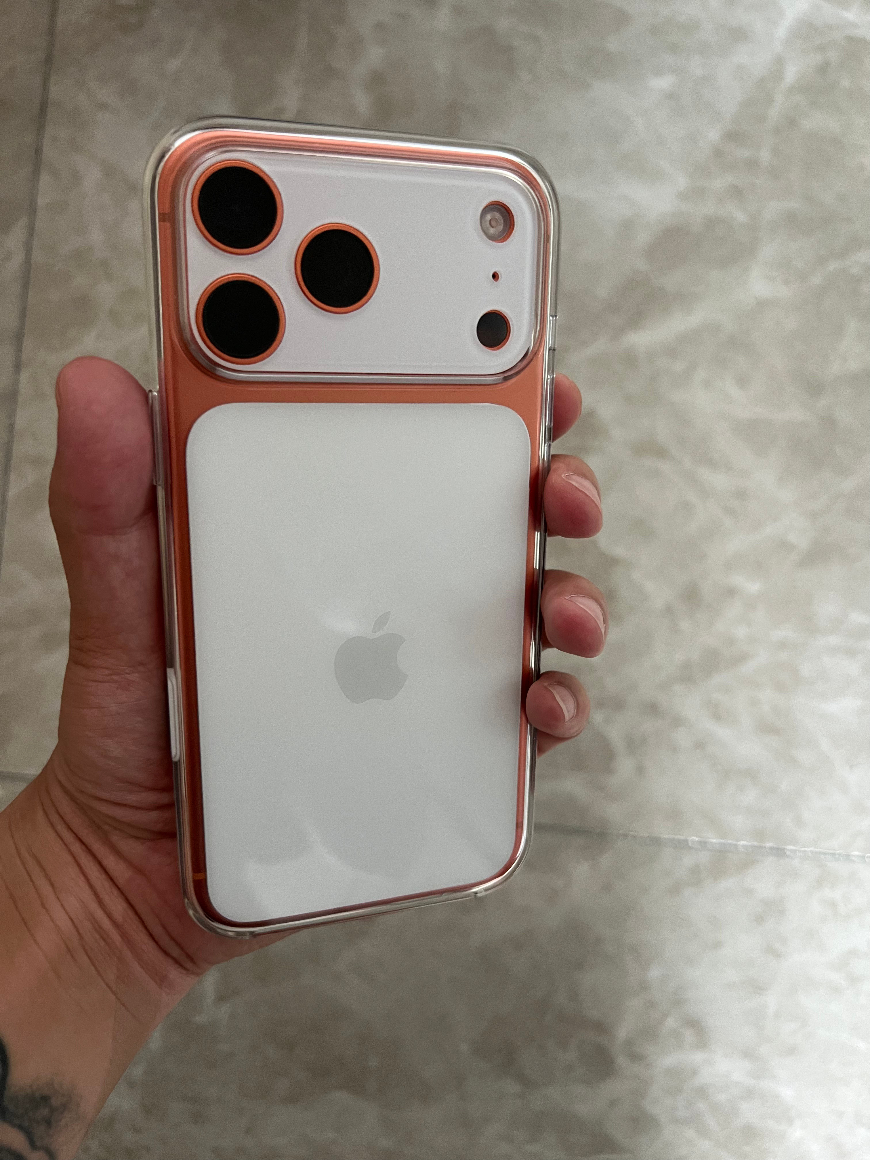 iPhone17Pro/17ProMax平嵌镜盖也可以搭配官方硅胶/透明/织物