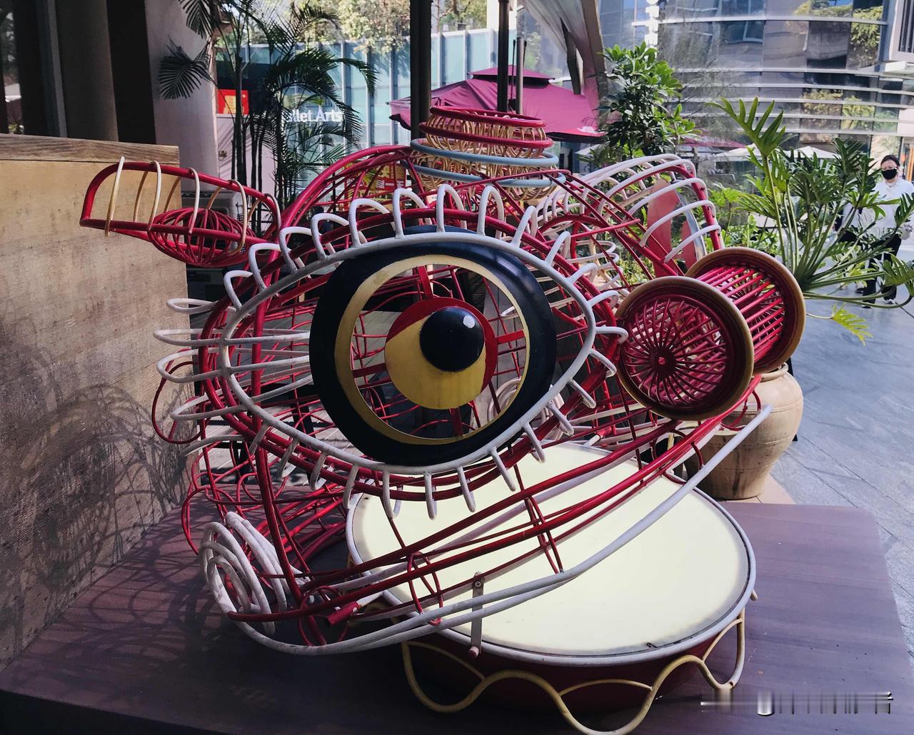 我妈79岁了，许多年来，年夜饭一直都是她做的，还有春节期间来客时大概会有个两三次