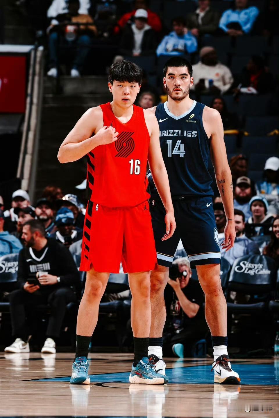 队友很照顾！阿夫迪亚谈杨瀚森：“一开始他可能有些紧张。”“后面慢慢放松了