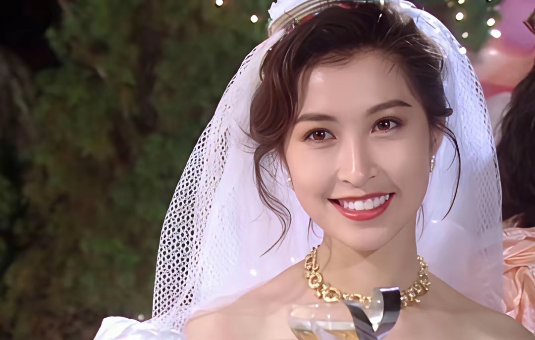 之前发了一篇关于郭蔼明的文章，评论区基本上都是说她长的丑，获得港姐冠军也只是因为