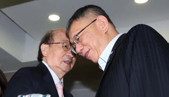 反赖三人组柯文哲主攻！赖清德宣战警告陈水扁“敢动就关回牢里” 先说说赖清