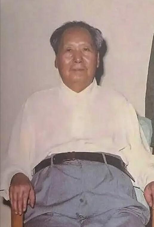 一、差距始于：遇事靠实干，而非空想犹豫1935年四渡赤水，国民党四十万大军合围，