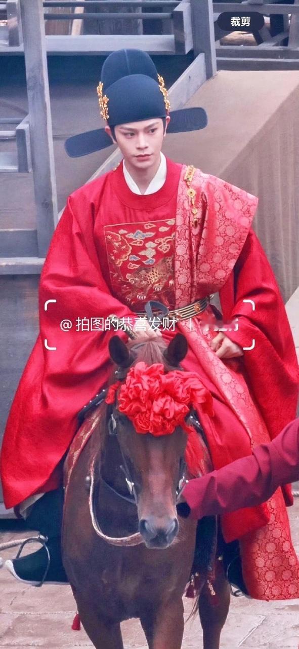 丁禹兮丁禹兮花开锦绣红衣婚服路透丁禹兮花开锦绣红衣婚服造型​​​丁禹兮