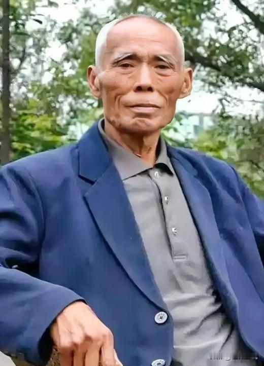 1949年，杀害过小萝卜头的国民党特务杨钦典，偷偷将19名革命志士放出监狱