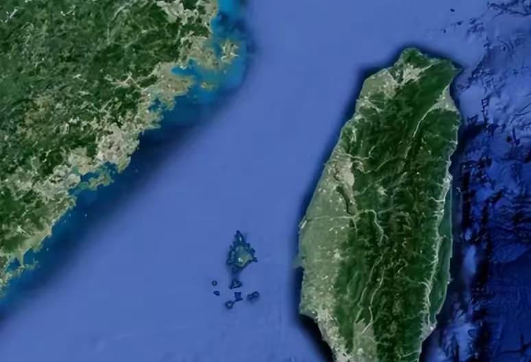 你有没有想过，台湾岛上那些古老的痕迹，其实藏着多少刀光剑影？从东吴孙权派兵跨海，