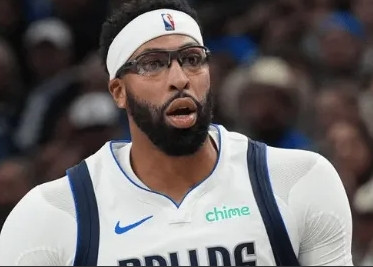 路-威廉姆斯在一档节目中谈到了安东尼-戴维斯。路威说道：“当他能够出场时，（安