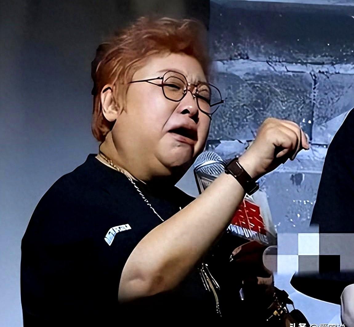 韩红，上签、中签和下签！他们把各种陈年旧账全翻出来摆到台面上，甚至替她规划了裸