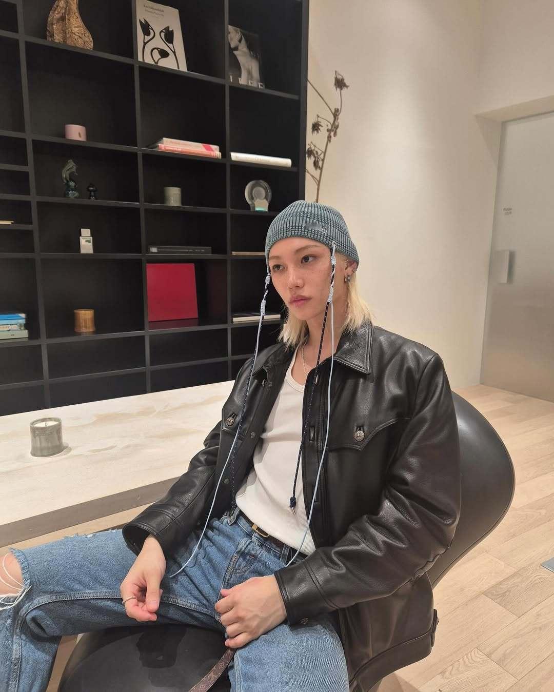 李龙馥felix李龙馥这皮夹克真的好酷好飒​​​