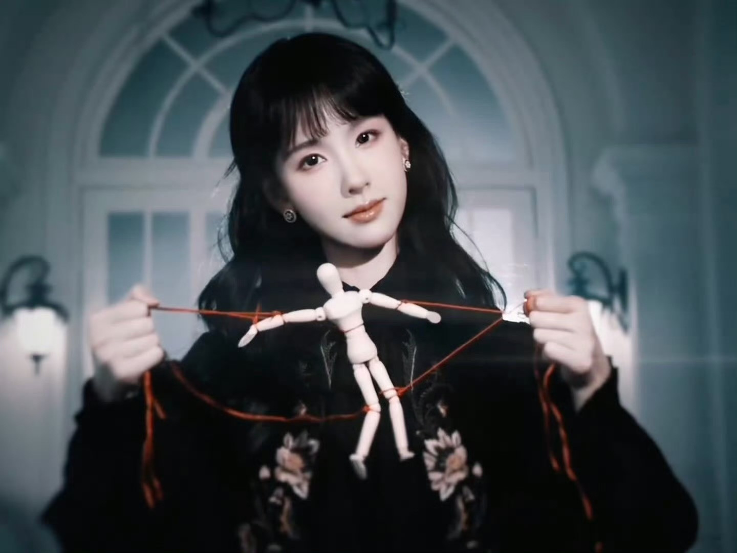 谁来懂一下陈都灵陈靖可这个公主抱，真的是太甜了！