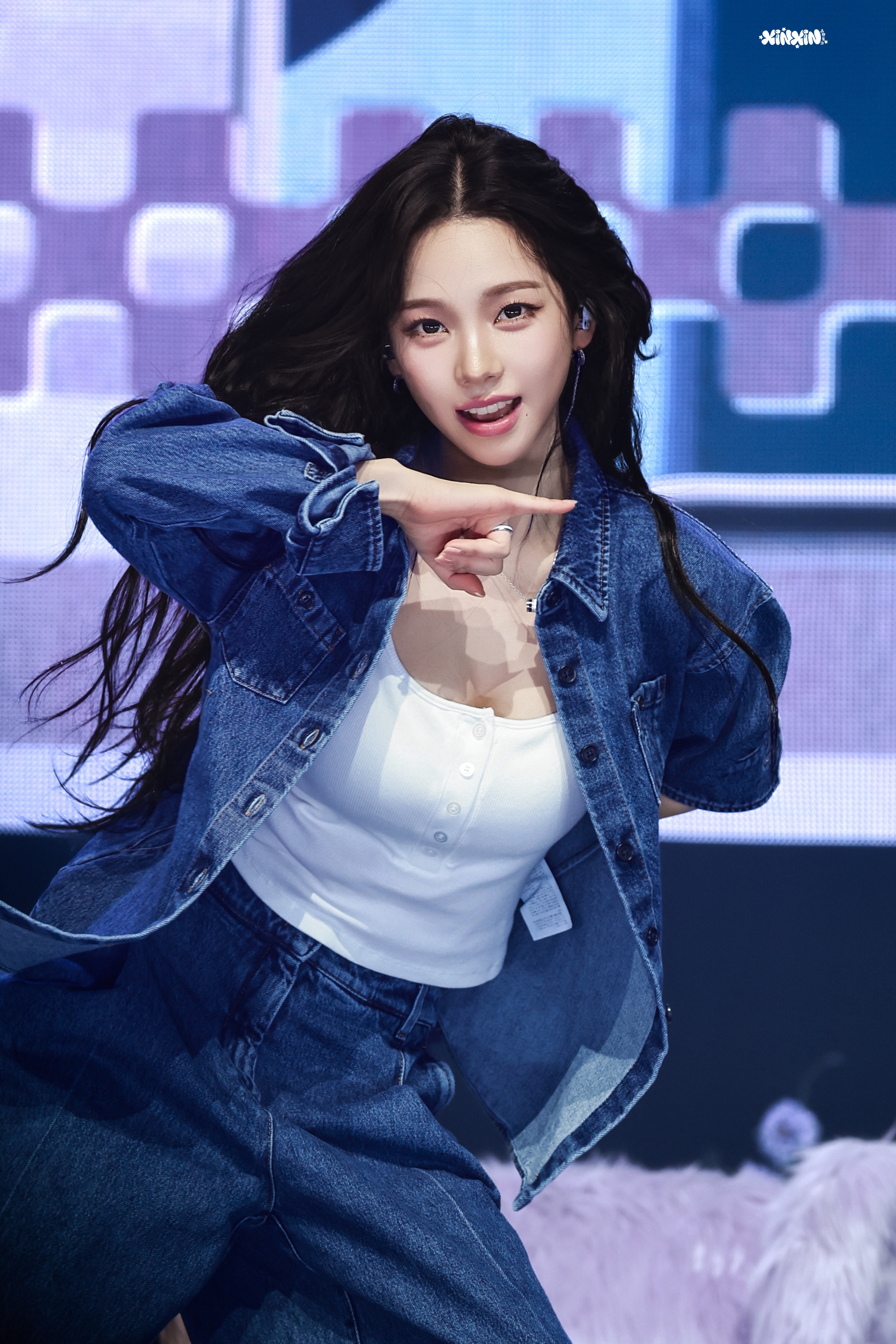 柳智敏solo三连跳Karina美神降临🩵