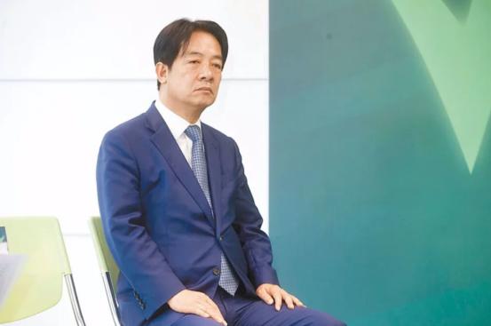 小镇重挂“台湾旗”，台“邦交国”加了半个？ 近日，加拿大霍普镇在路边，重新将