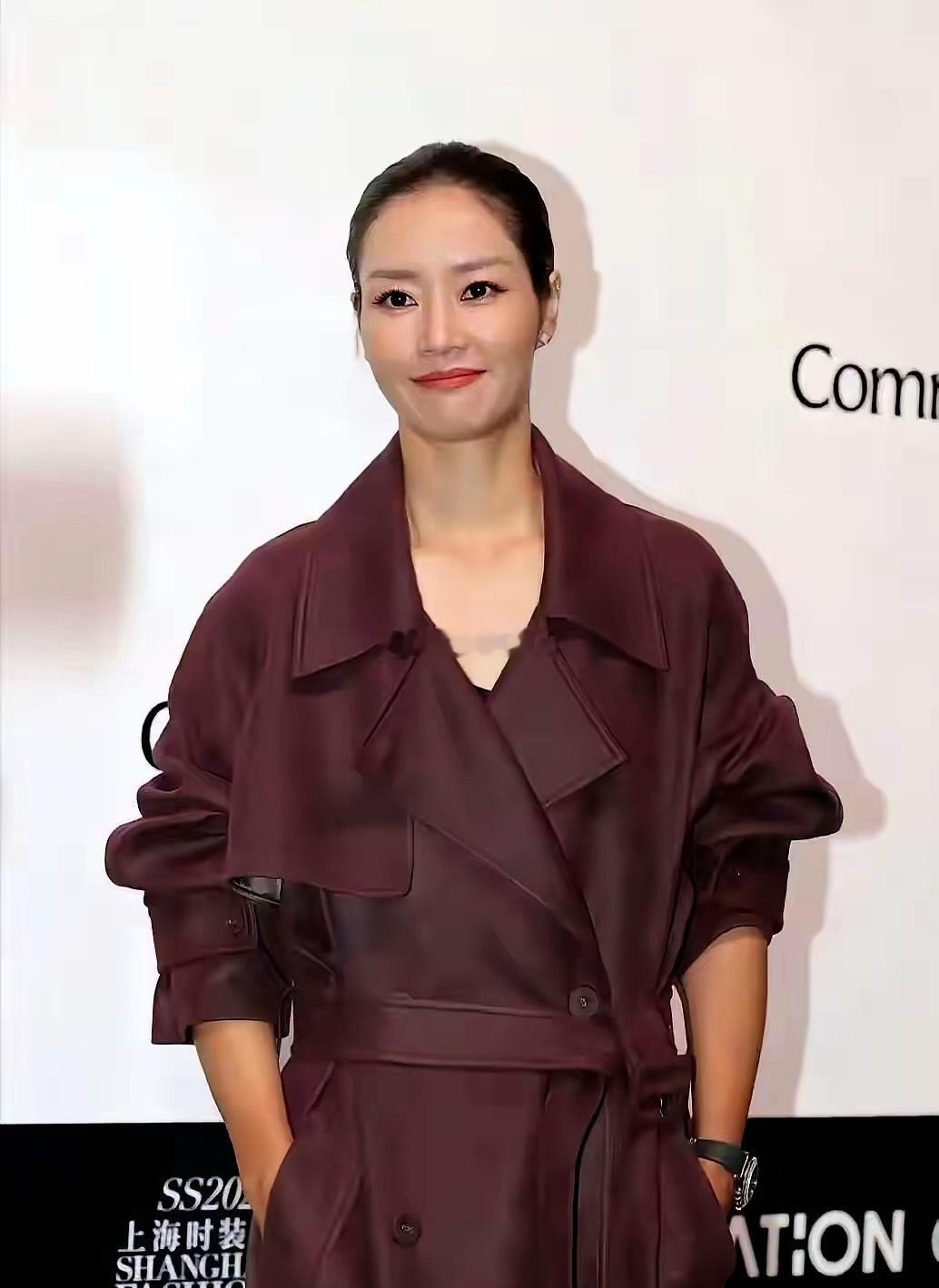 李娜退役后不进体育局当官，也不上综艺捞快钱，却在2025年底，自己掏真金白银在湖