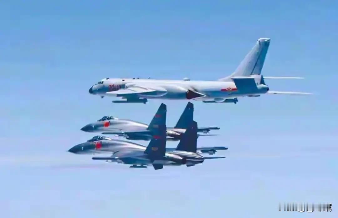 都看得清楚，绝对不开第一枪。先是来碰瓷，接着又“破线”，棒子喊话你“放下