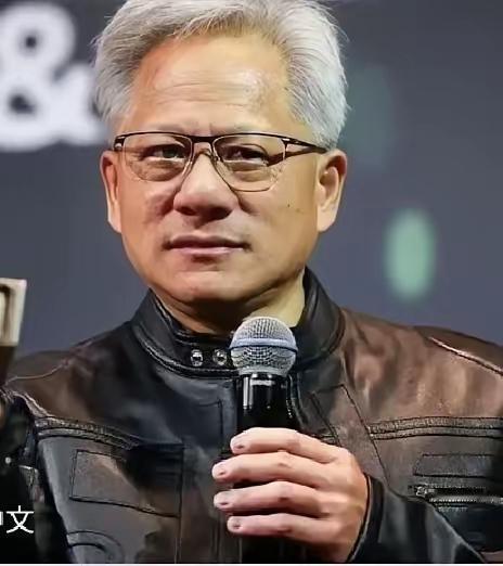 英伟达CEO黄仁勋重磅发声。北京时间9月15日，英伟达CEO黄仁勋接受采访时说