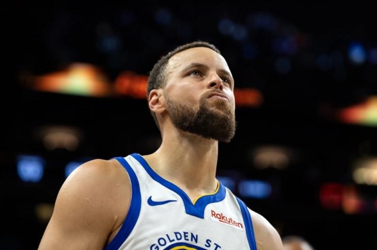 不出意外！NBA休赛期将获得顶薪的五大超巨！1：文班亚马有消息称，马刺已经和