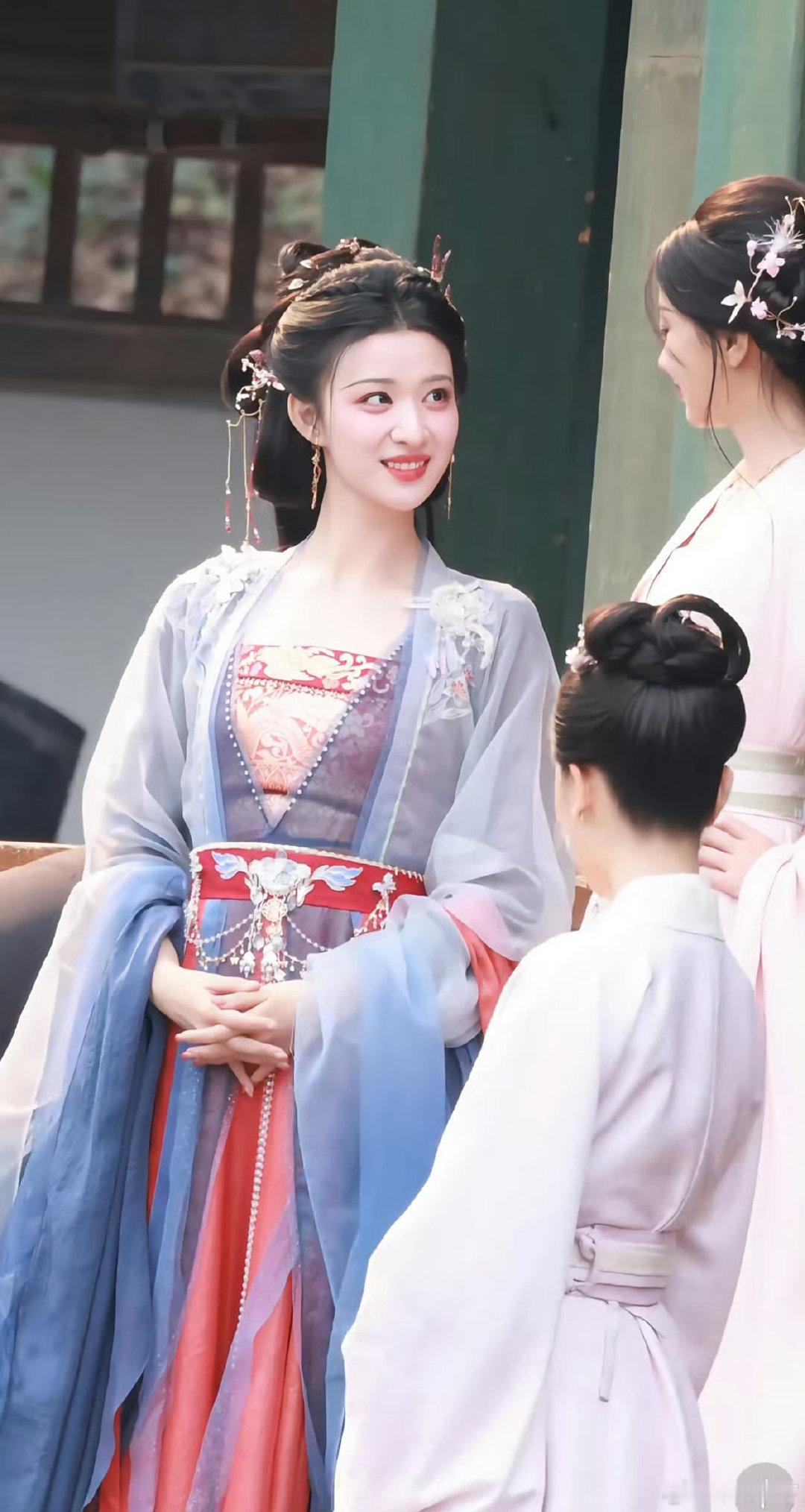 这几套衣服真的很精致哎​​​