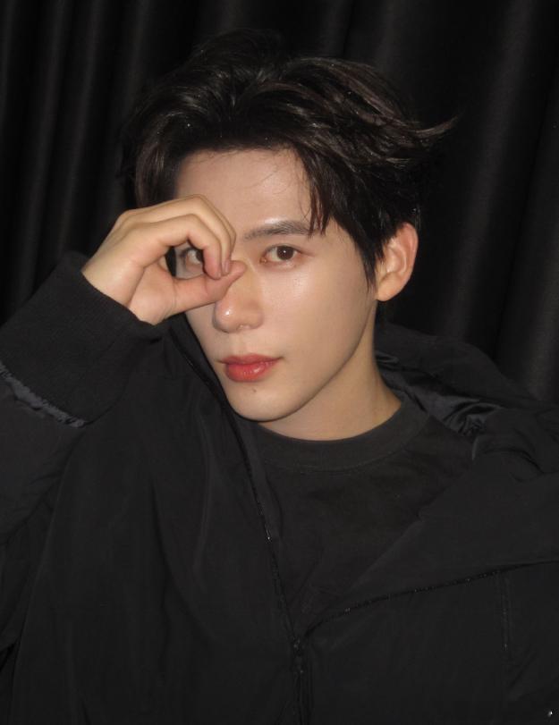 1.吴磊那边的辟谣是硬气的，一开始都有品牌在观望他了，随时准备声明了。2.孟子义